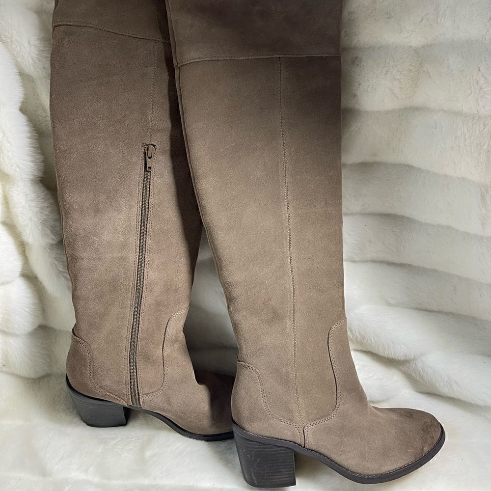 Seychelles leather suede Brown over the knee boots with side zipper size 8.5